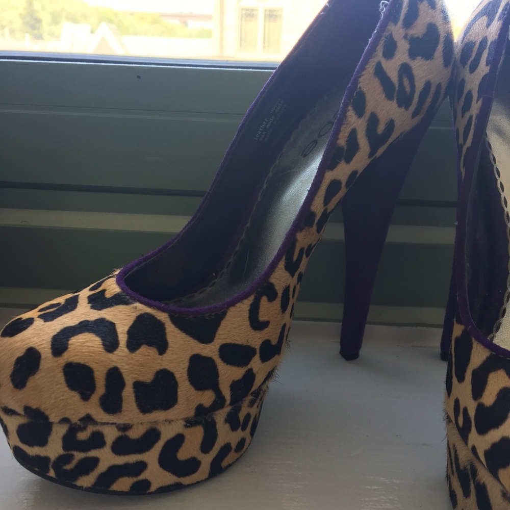 Bebe Cheetah (Leopard) Print Platforms - image 8